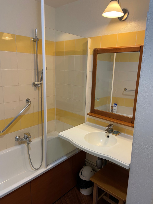 goule-203-sdb-7366025 goule-203-sdb-7366025