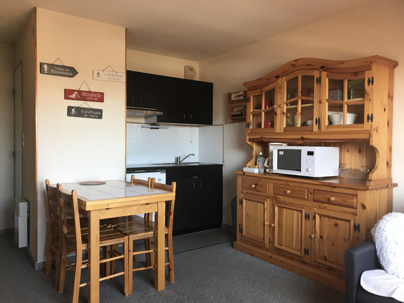 img-5241-8133001 img-5241-8133001