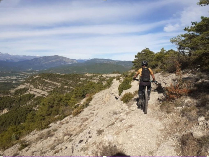 velo-ainsa-7282113